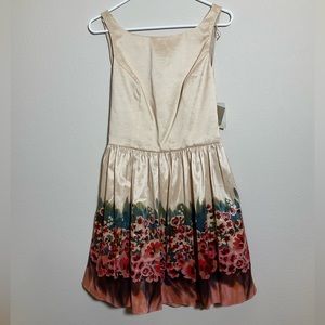 Aidan Mattox Open Back Party Dress Cream color Floral print Sz 6 Midi Formal